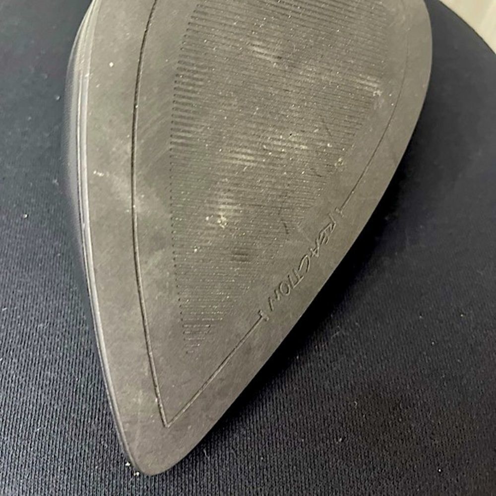 Keneth Cole Black Heels​​​ - Picture 3 of 10